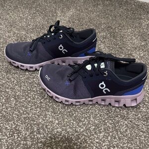 On Running Women's Cloud X shoes